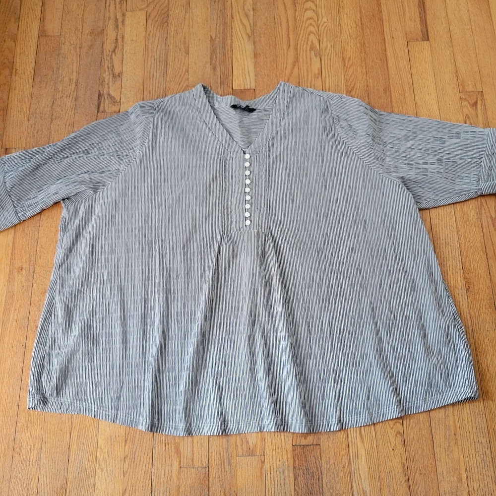 Ulla Popken 32/34 Top Blouse Gray White Stripe Button V Neck Travel Plus Coastal